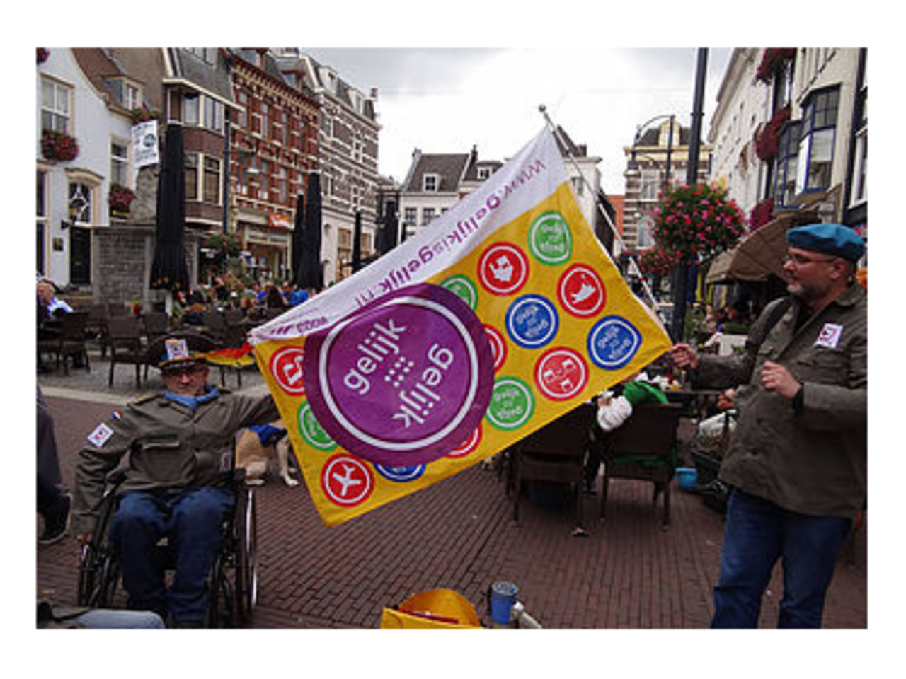 Disability Pride 2013: Jan Troost en anderen namen deel aan de Pride.